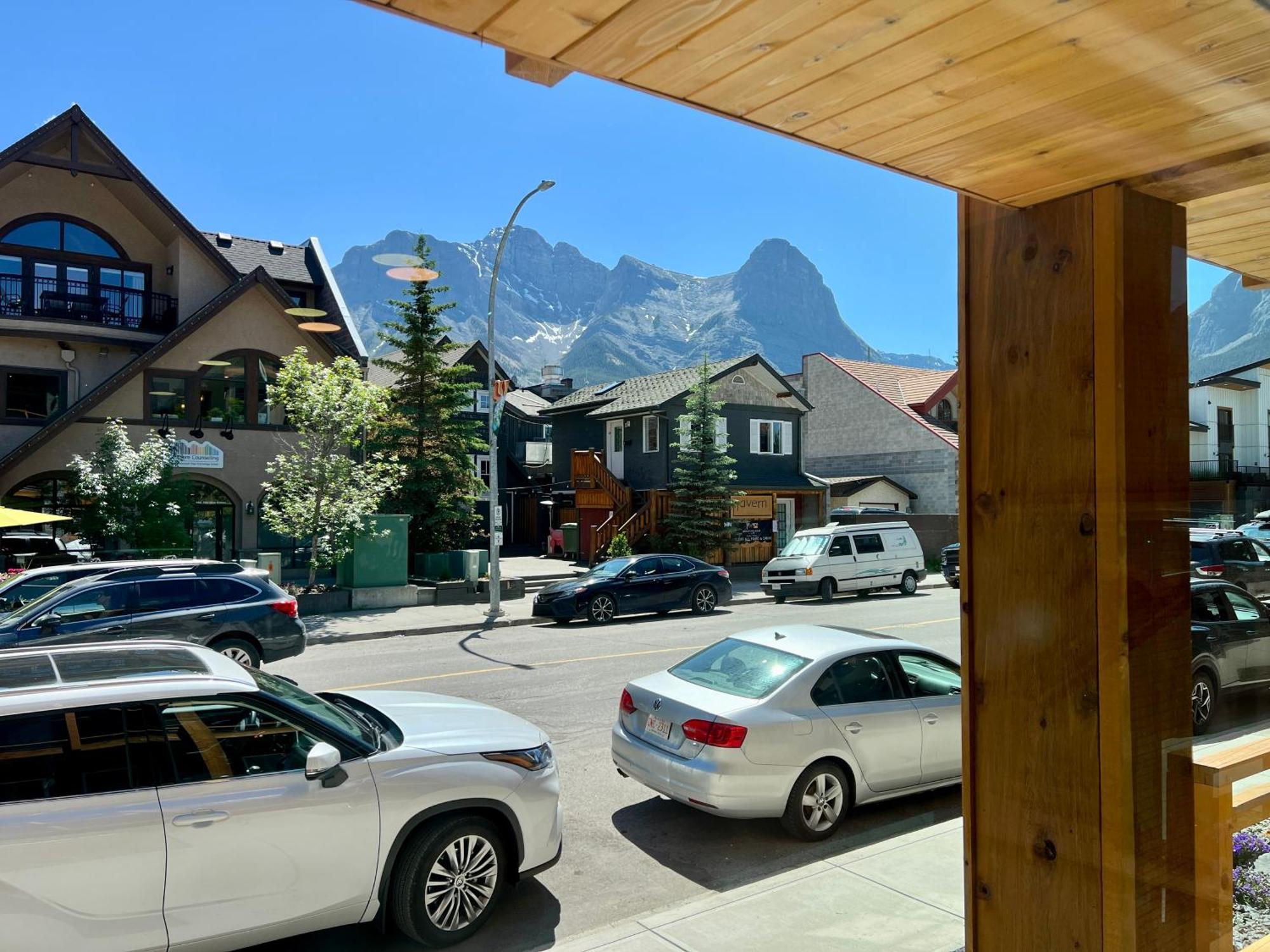 Special! New Downtown Mtn View Free Parking 2B&2B Leilighet Canmore Eksteriør bilde