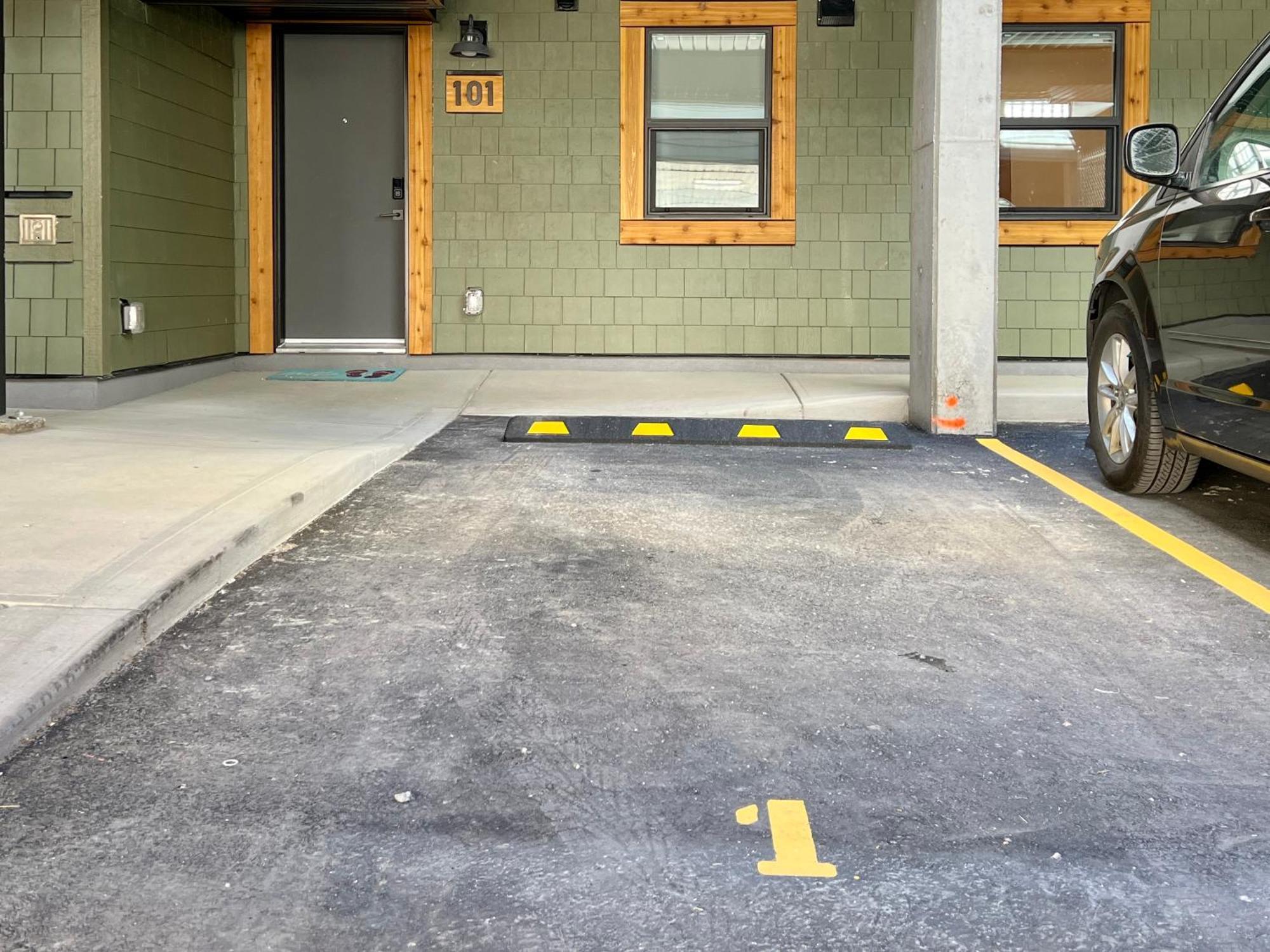 Special! New Downtown Mtn View Free Parking 2B&2B Leilighet Canmore Eksteriør bilde